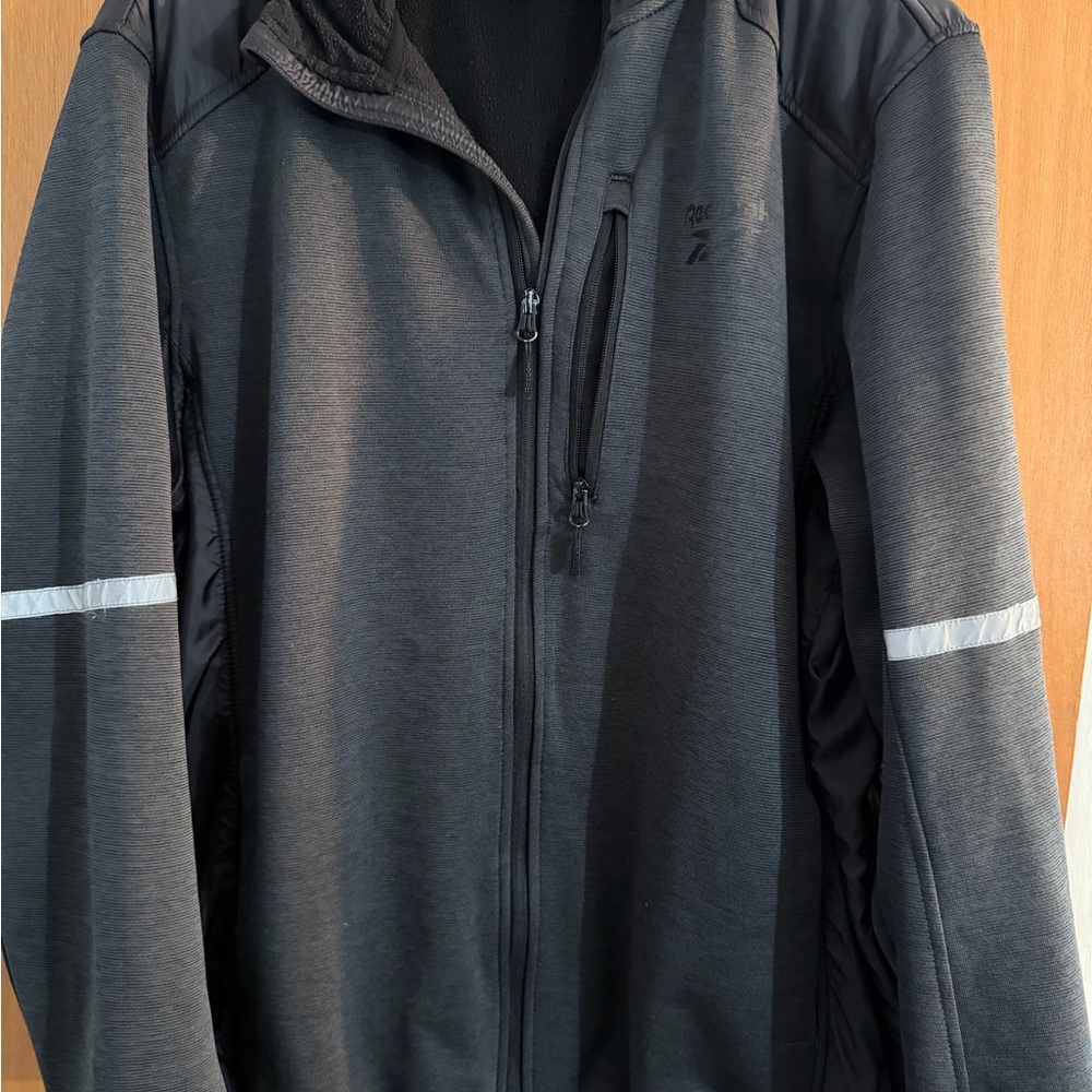 Men's Black  Reebok  jacket XL